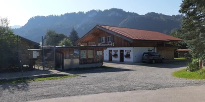 Place de parking pour camping-car - Stromanschluss - Sulzberg (Landkreis Oberallgäu) - Sanitärgebäude - Rieder Wies`n
